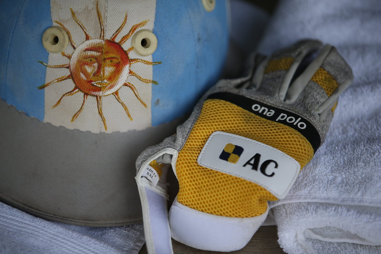 CambiasoHat&Glove2